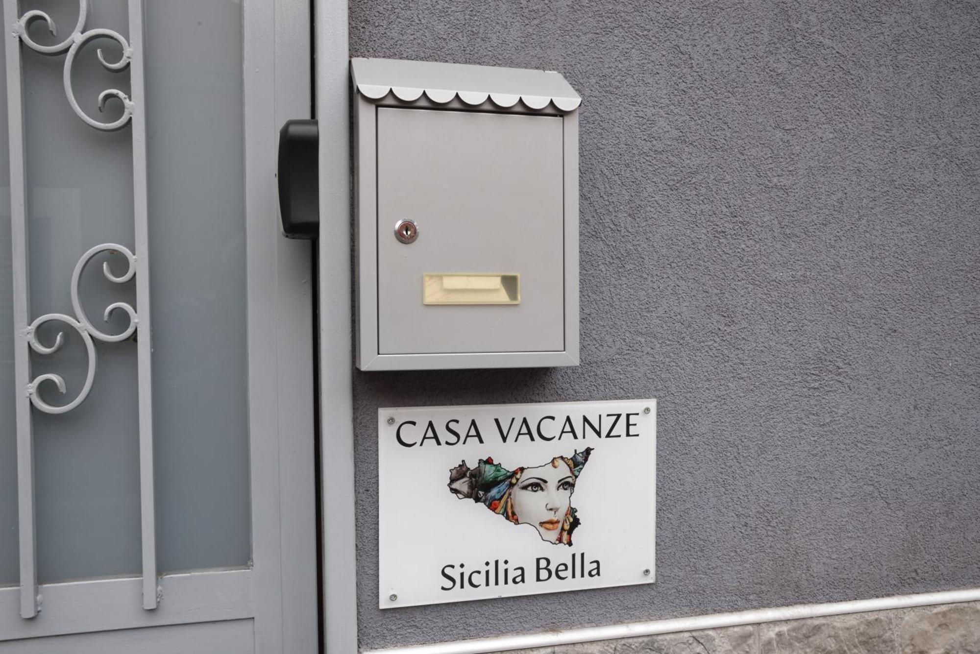Casa Vacanze Sicilia Bella Villa คาตาเนีย ภายนอก รูปภาพ